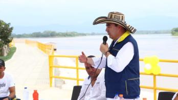 Olmedo López con nueva matriz de colaboración de la UNGRD. / Foto: UNGRD.