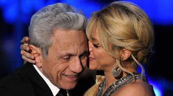 Shakira junto a su padre William Mebarak. / Foto: AFP.