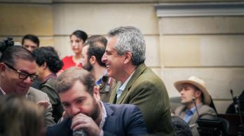 Luis Fernando Velasco en Congreso
