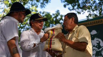 Presidente Petro anuncian nuevas obras de infraestructura para promover la reconciliación en el Aro