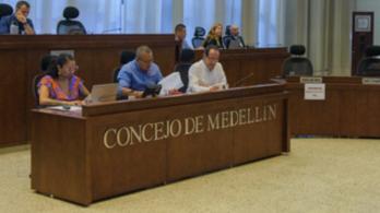 Concejo de Medellín en debate de venta de Tigo UNE. / Foto: Concejo de Medellín.