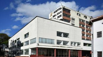 Fachada del hospital San Juan de Dios, en Bogotá.