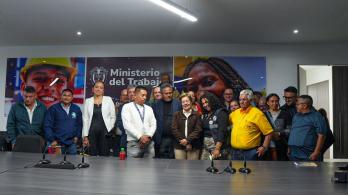 Acuerdo entre el MinTrabajo y el sector de los transportadores