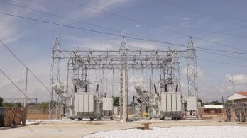 Gobierno confirma reducción de tarifas de energía: un impacto positivo para miles de familias en la costa