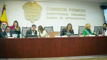 Reforma política avanza en la Cámara; fue aprobada en primer debate 