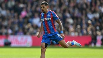 Daniel Muñoz lesionado en el Crystal Palace. / Foto: AFP.
