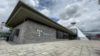 Ciadi ordena pagar $379 millones a Telefónica: reacción de Petro