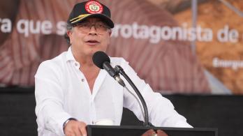 Petro llama a la justicia internacional en la posesión de Gregorio Eljach 