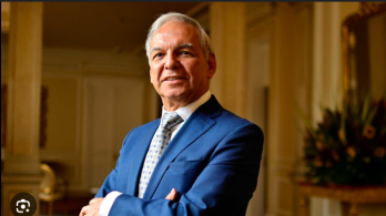 Ricardo Bonilla defiende su inocencia tras renunciar como ministro