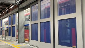 Contraloría señala irregularidades en la contratación de puertas “anticolados” en Transmilenio