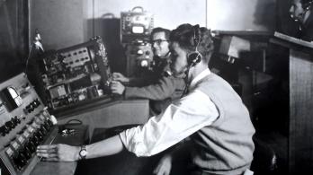 La Radio Nacional de Colombia celebra más de 8 décadas de ser la voz de la gente y conectar a los colombianos a través de la música, la cultura y la información.