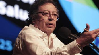 Presidente Petro propone a la FLIP revelar salarios y condiciones laborales de periodistas en Colombia para medir la 'libertad de prensa'  