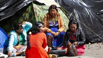 La Defensoría insistió en que el retorno de las familias Embera debe ser voluntario y con garantías reales. / AFP.