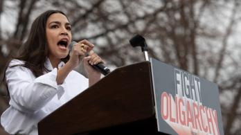 Congresista Ocasio-Cortez exige informe al gobierno de EEUU sobre posibles vínculos de funcionarios con planes golpistas contra presidente Petro