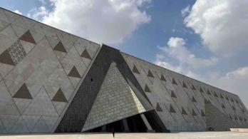 Fachada del Gran Museo Egipcio