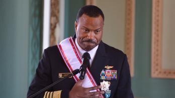 Renuncia comandante Alvin Holsey de EE.UU.en medio de controversia por ataques en el Caribe
