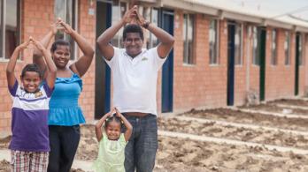 Esta nueva iniciativa de línea de crédito, apoyada por Supersolidaria, Findeter y el FNG, busca beneficiar a viviendas de estratos 1 y 2 sin garantía hipotecaria. 