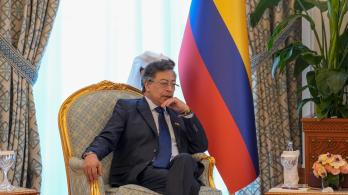 El primer mandatario afirmó que no permitirá usar territorio colombiano para una invasión en Venezuela y llamó a resolver el conflicto del vecino país de forma pacífica. 