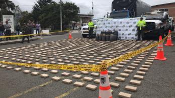 Solo en 2025 se ha destruido un laboratorio cada 40 minutos y decomisado más de 820 toneladas de drogas, lo que representa un incremento del 7 % frente al mismo periodo de 2024. 