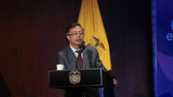 Presidente cuestiona que el Banco de la República no compre oro 