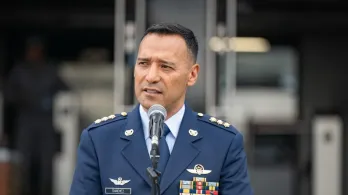 Ministro de Defensa respalda investigación por posible espionaje a ministro de Justicia