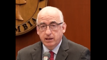 imagen del gerente general del Banco de la República, Leonardo Villar Gómez