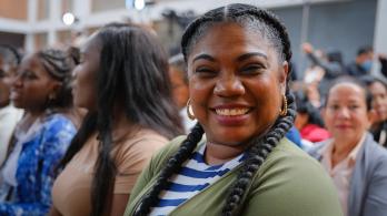 2.300 madres comunitarias ya son trabajadoras públicas del ICBF: un primer paso hacia la formalización