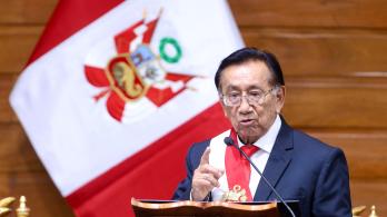 José María Balcázar asume como Presidente de Perú tras destitución de su antecesor