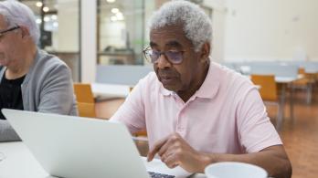 Corte Suprema elimina exigencia de convivencia para reconocer pensión de sobrevivientes a hijos con invalidez