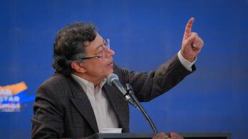 Petro  culpa a gobiernos anteriores por comprar "chatarra" por accidente de avión hércules