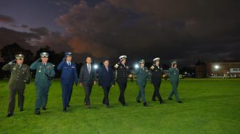 Aprueban Conpes de $13 billones para modernizar la fuerza pública.