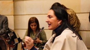 Ordenan a María Fernanda Cabal disculparse con víctimas de la UP.