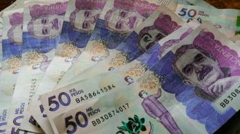 Salario mínimo real en Colombia habría crecido más con Petro que en ocho gobiernos anteriores, según Celag