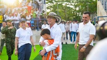 Petro entrega obras educativas en Córdoba y anuncia recuperación de la Ciénaga Grande