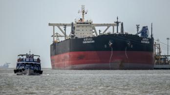 Buques petroleros en el estrecho de Ormuz. / Foto: AFP.