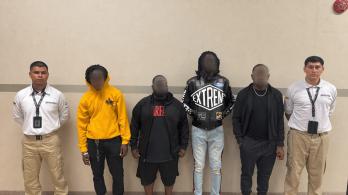 Migración deporta a influenciador que promovía explotación sexual