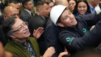 Petro responde a abucheos. / Foto: Presidencia.