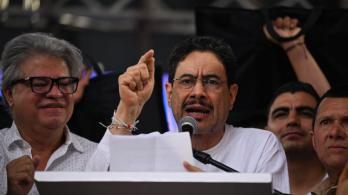 Iván Cepeda le exige a Uribe que asuma su responsabilidad por crímenes de lesa humanidad y 'falsos positivos'