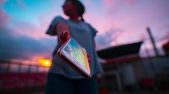 Ibagué, primera ciudad de Colombia en restringir uso de celulares a menores de 14 años en colegios publicos