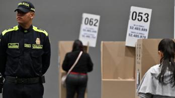 Ciencia evidencia riesgos del porte de armas. / Foto: AFP.