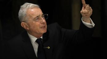 Fiscalía niega aplazamiento y deja en firme indagatoria contra Álvaro Uribe Vélez
