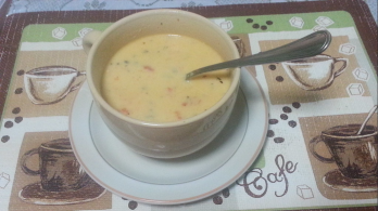 tasa con crema de pollo 