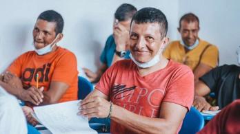 Más allá de las letras: el reto de alfabetizar a millones de colombianos
