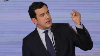 Estatuto antiterrorista más de 130 artículos, lista de organizaciones terroristas y ataque a sus finanzas