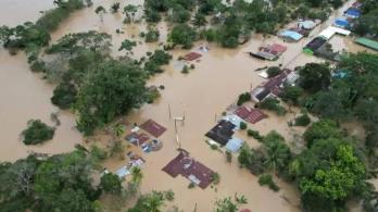 Lluvias causan inundaciones y emergencias en el Caribe