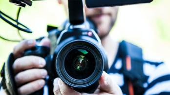 ¡Atentos-Realizadores-y-productores-audiovisuales-porque-hay-becas-para-ustedes.jpg