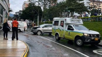 Accidente-en-avenida-El-Poblado-Medellin.jpg