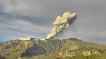 Actividad-en-el-Nevado-del-Ruiz.jpg