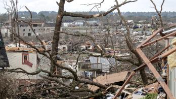 Al-menos-18-muertos-deja-tornados-y-fuertes-tormentas-en-EE.UU_..jpg