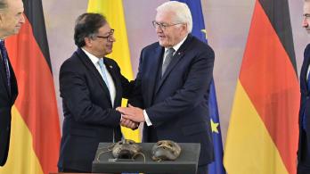 Alemania-le-devolvio-a-Colombia-dos-mascaras-sagradas-Kogui-2.jpg